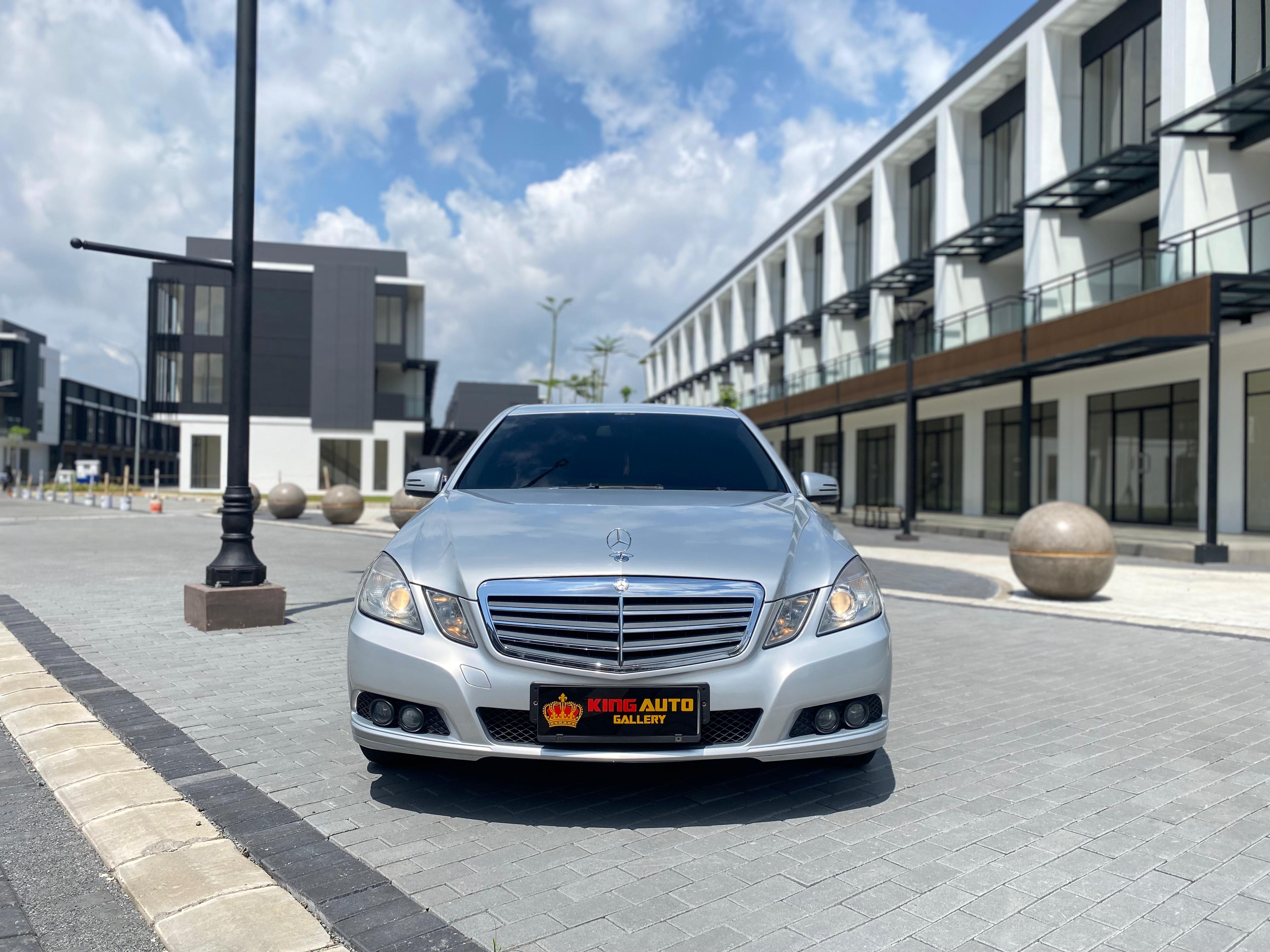 2011 Mercedez Benz E200 